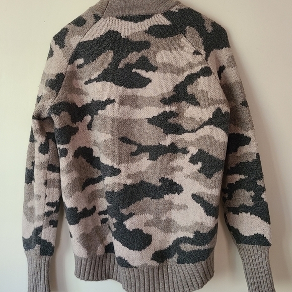 Christian Siriano New York Chunky Military Style Camouflage Wool Blend Sweater - Picture 5 of 6